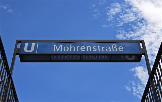 V pátek se berlínské úady rozhodly pejmenovat stanici mstské podzemní dráhy...