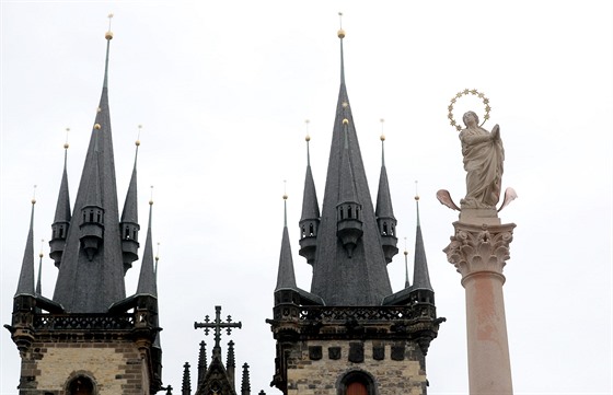 Mariánský sloup na Staroměstském náměstí v Praze