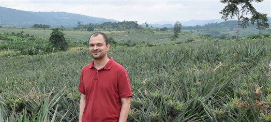 Pavel Juruš, zakladatel startupu Big Terra na ananasovém poli v africké Ghaně