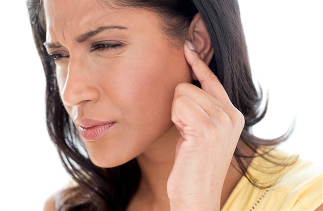Tinnitus dokáže potrápit. Jak se zbavit zvonění v uších?