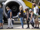 První cestující odletli do panlského Alicante obnovenou linkou Ryanairu. (6....