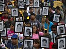 Mexiané demonstrují za ádné vyetení pípadu zmizení 43 student. (duben...
