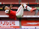 Pierre-Emerick Aubameyang z Arsenalu oslavuje gól.