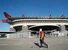 Pohled na milánský stadion San Siro ped zápasem AC Milán - Juventus Turín