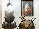Expozice v Brou�kov� dom� ukazuje zbran� z doby t�icetilet� v�lky.
