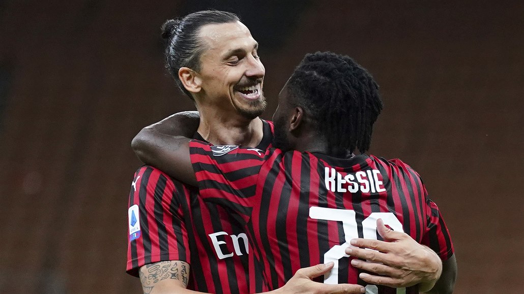 Milán válí a Zlatan baví: Jsem i kouč a prezident, ale plat mám jen hráčský