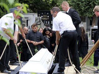 Josef Kuča, který utýral svého nevlastního syna, měl bílou rakev. (8. července...