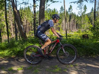 Jaroslav Kulhavý na trati závodu Bikemaraton Drásal