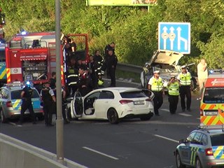 Opilá řidička nabourala na pražském Chodově do policejního auta