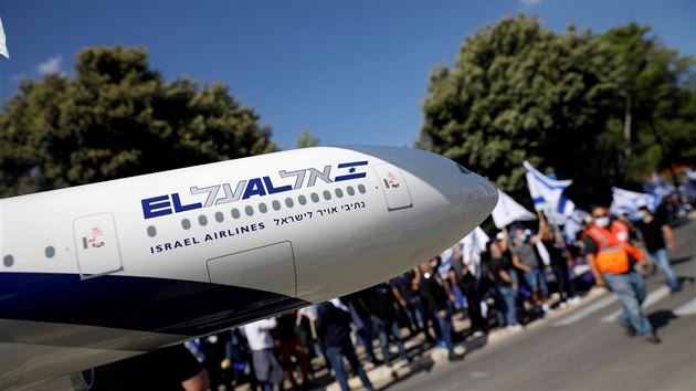 Zamstnanci spolenosti El Al protestuj kvli situaci ve firm. (10. kvtna 2020)