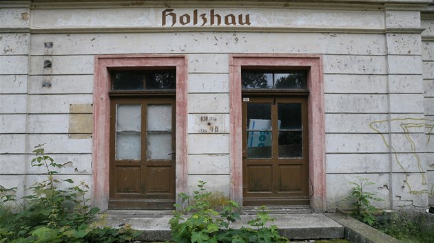 Osm kilometr� dlouh� �sek Moldavsk� dr�hy z Moldavy na Teplicku do n�meck�ho Holzhau m� velkou nad�ji na obnovu. Stanice Holzhau, N�mecko (3. 7. 2020)