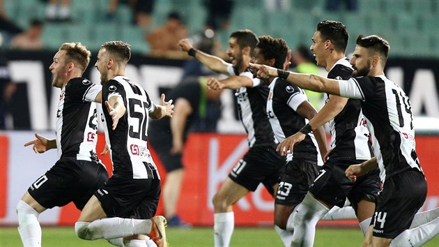 Fotbalist Lokomotivu Plovdiv slav vhru v Bulharskm pohru.