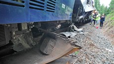 V blízkosti Perninku na Karlovarsku se srazily dva osobní vlaky. (7. července...