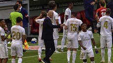 Trenér Zinedine Zidane udílí pokyny fotbalistm Realu Madrid bhem utkání v...