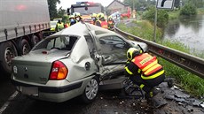 Při čelní srážce dvou osobních aut v Rychvaldu na Karvinsku zemřeli dva lidé....