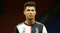 Cristiano Ronaldo z Juventusu v zápase s AC Milán