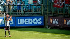 Lou�ící se Ivo Táborský v dresu �eských Bud�jovic