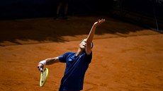 Zdenk Kolá v zápase daviscupových tým v esko-slovenském Poháru pátelství.