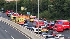 Váná nehoda zablokovala výjezd z Prahy po dálnici D1