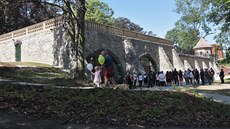 Unikátní historická památkov chránná budova zahradního sálu, která se nachází...