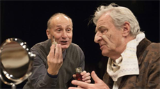 Josef Carda a Karel He�mánek v p�edstavení Garderobiér