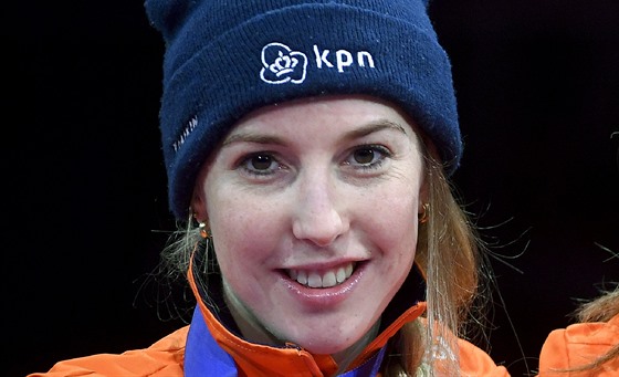 Nizozemská rychlobruslařka Lara van Ruijvenová