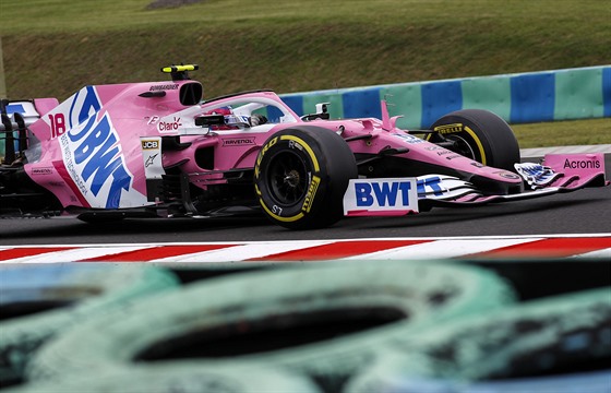 Lance Stroll z Racing Pointu bhem kvalifikace F1 v Maarsku