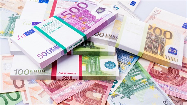 Pomoc proti drahotě za 150 miliard korun. Rakouská vláda dá peníze všem