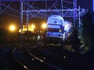 Pi sráce nákladního a osobního vlaku mezi Úvaly a eským Brodem se zranily...