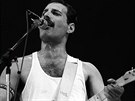 Freddie Mercury, frontman Queen, na koncert Live Aid