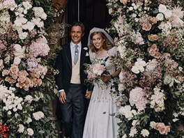 Edoardo Mapelli Mozzi a princezna Beatrice na svatebním snímku (Windsor, 18....