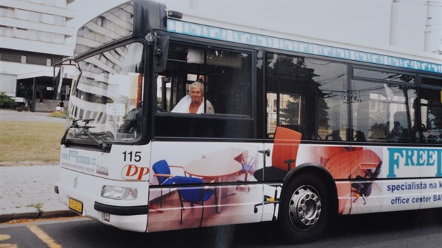 Anna Vlas�kov� pracovala u hradeck�ho dopravn�ho podniku od roku 1961.