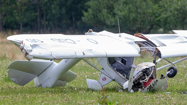 U obce Lhta na Plzesku dnes ped polednem havarovalo ultralehk letadlo. Na palub byl pouze pilot. Pi nouzovm pistn utrpl stedn tk zrann. (18. ervence 2020)