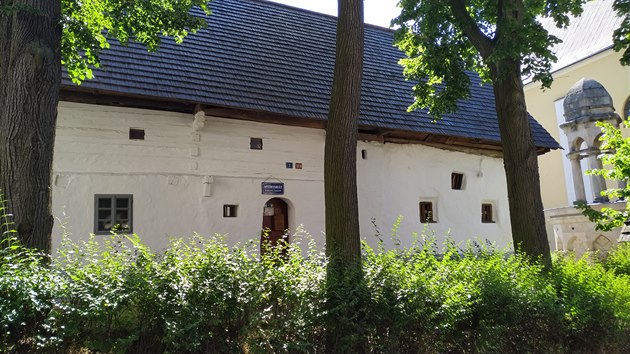 Štáflova chalupa pocházející z 16. století je příkladem  středověké vesnické architektury, byť se v současné době nachází takřka v centru Havlíčkova Brodu. Národní kulturní památkou je od roku 2010.