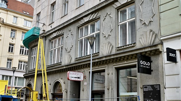Mezi podezřelé zakázky patří také práce na domě na adrese Solniční 11 v centru Brna.