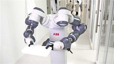 Robot YuMi spolenosti ABB R