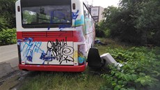 Autobus v Zakryté ulici v Michli.