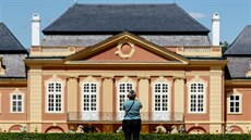 Na zámku Dobříš skončila po dvou a půl letech obnova francouzského parku, kvůli...
