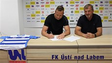 Jií Jaroík sleduje výkon fotbalist Ústí nad Labem.