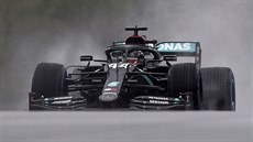 Lewis Hamilton z Mercedesu v detivé kvalifikaci Velké ceny týrska F1.