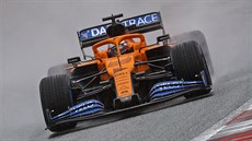 Carlos Sainz z McLarenu v kvalifikaci Velké ceny týrska F1.