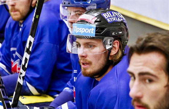 Marek Baránek (v erné helm) na zkouce v Budjovicích neuspl. 