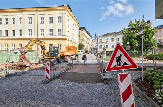 Svatojanské námstí u opravují.