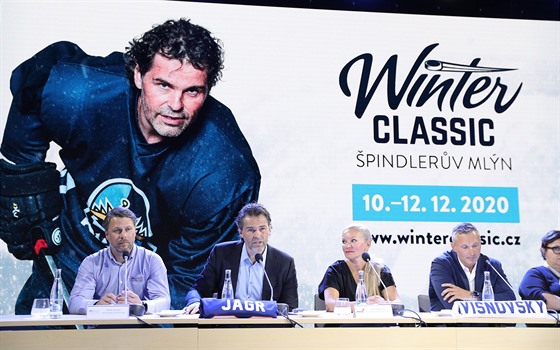 Jaromír Jágr na tiskové konferenci k Winter Classic.