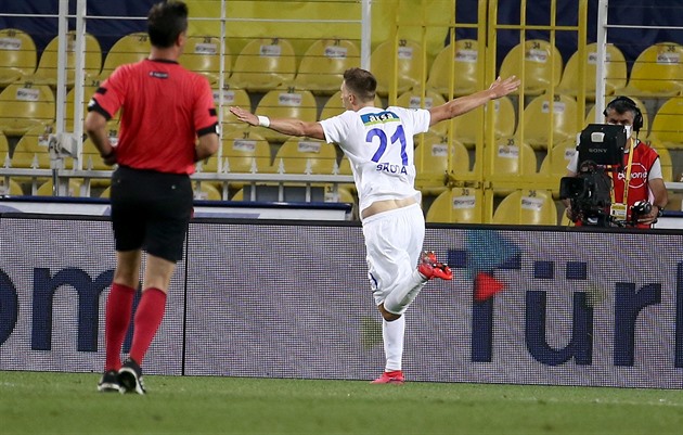 Škoda zajistil výhru druhým gólem v sezoně, Pekhart se trefil dvakrát