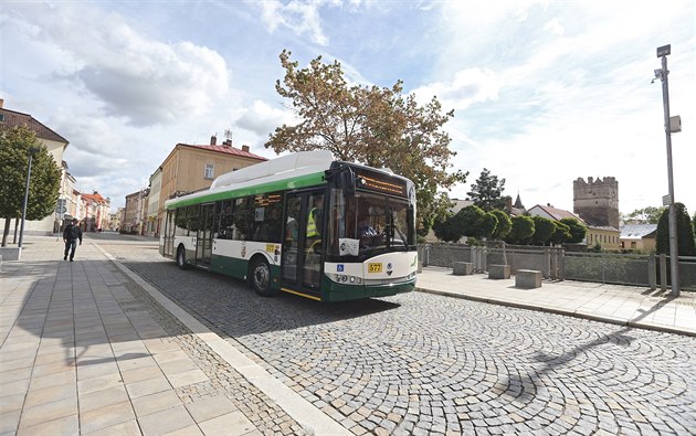 Sedm z deseti nových trolejbus bude parciálních, ili díky trakním bateriím...