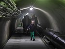 Vodn� n�dr� Horka, exkurze v tunelu pod hr�z�.