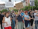 Demonstrace proti roz���en� protikoronavirov�ch opat�en� na Masarykov� n�m�st�...