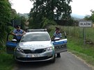 Na píjezd úastník technopárty v Blaimy ekají policisté. (23.7.2020)