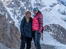 Jana Potová a Klára Kolouchová pi natáení filmu K2 vlastní cestou